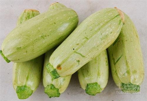 喝酒吃瓜的方法,畅享人生美好时光